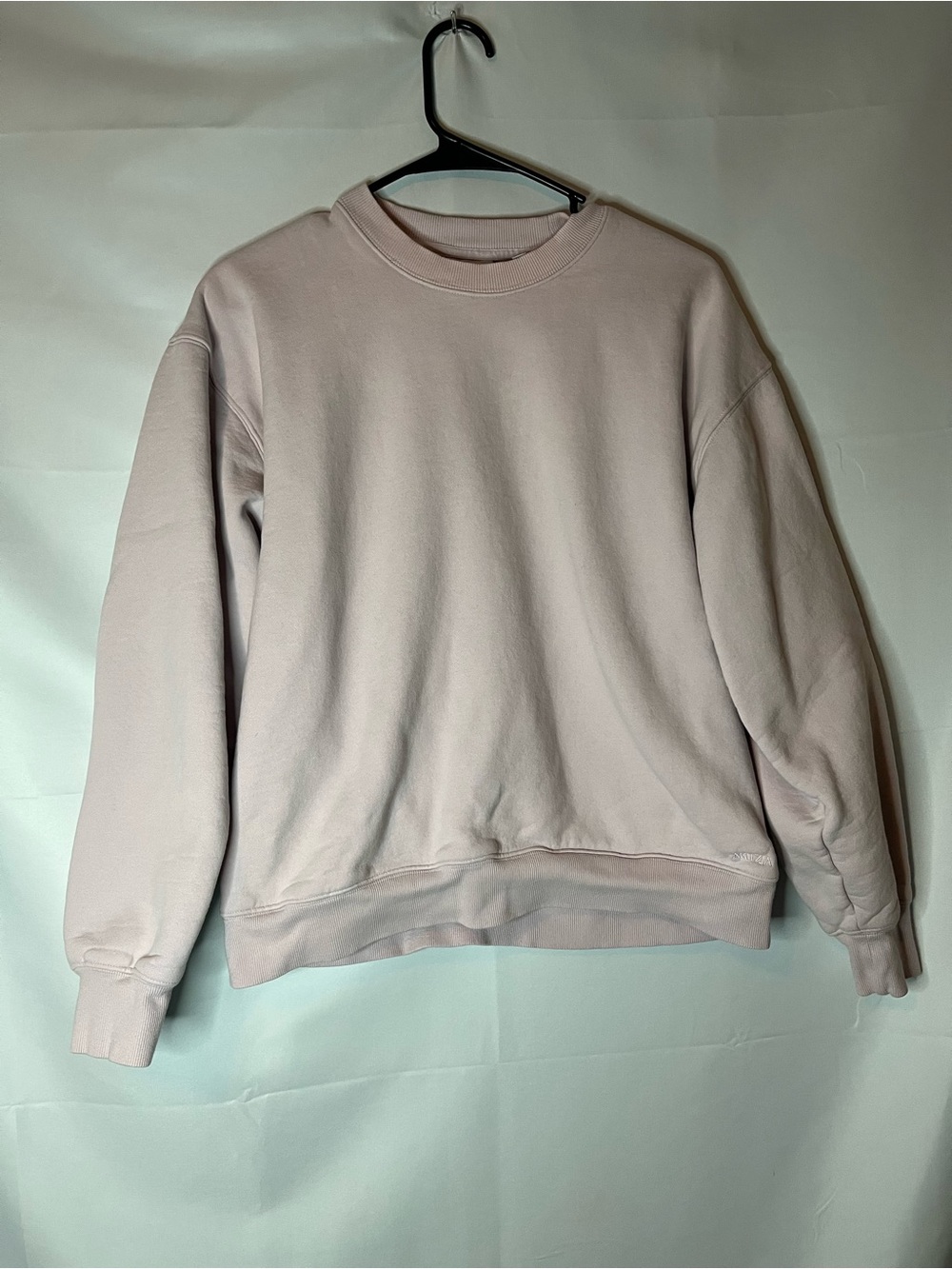 Aritzia Pink Sweatfleece Perfect Fit pullover Sweatshirt